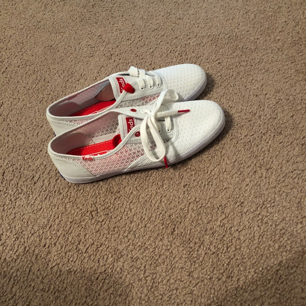 Women’s keds